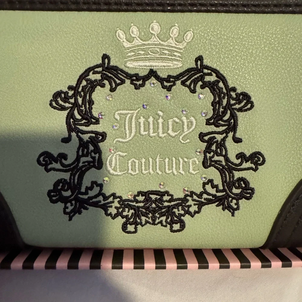 Juicy couture, large wallet